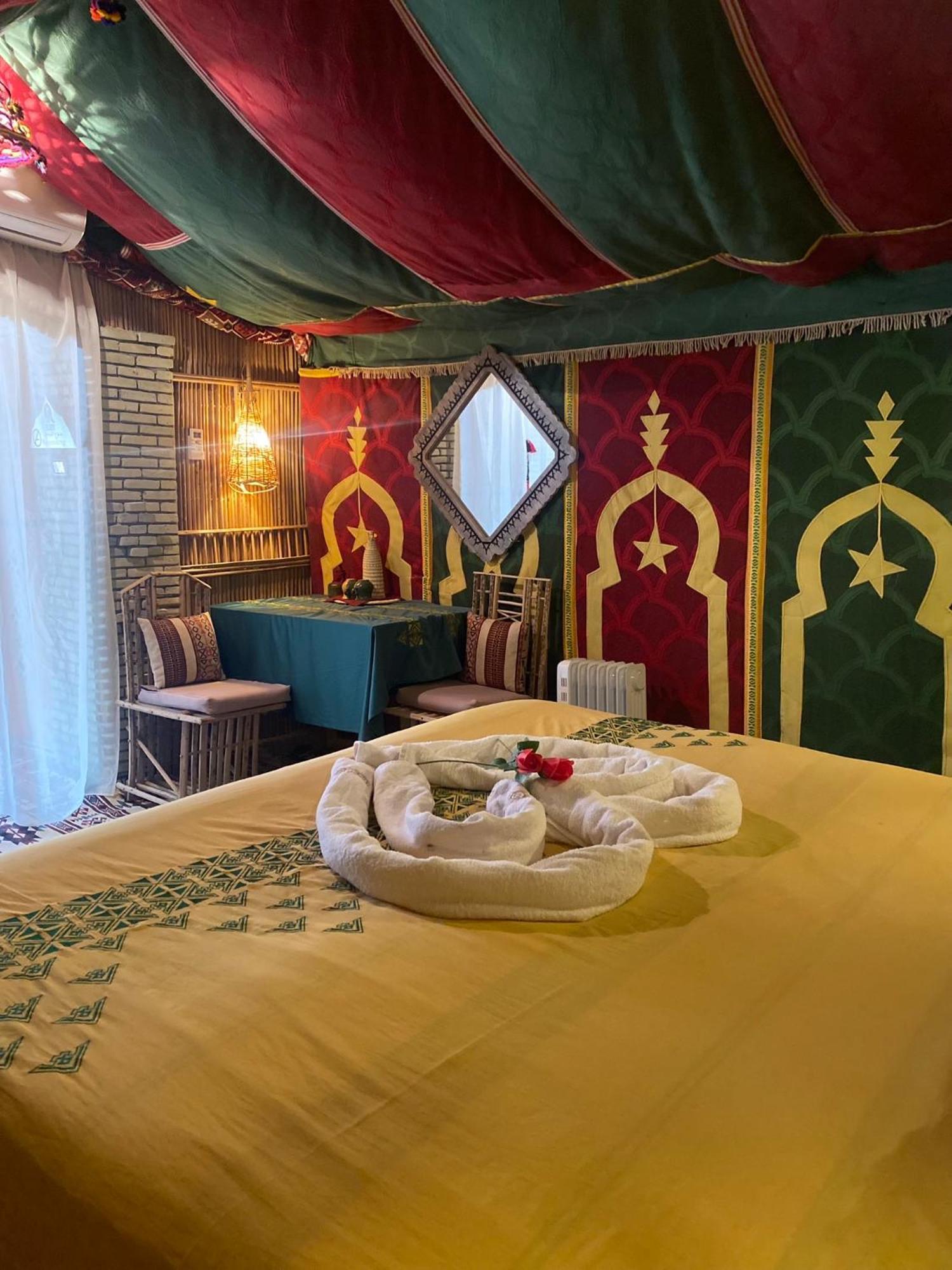 Tente Et Restaurant Elbey Douz Extérieur photo